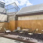 Charming 21M Studio In Paris 20 With Shared Terrace